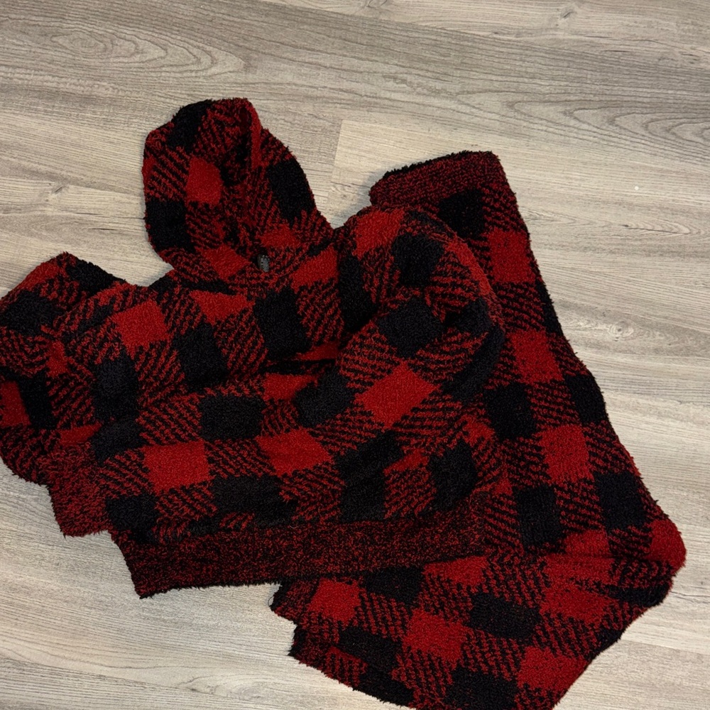 SKIMS Red and Black Knit Sweater Set